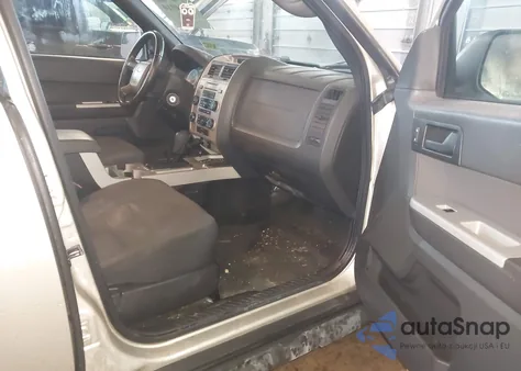 2011 Ford Escape Xlt from USA, damaged, VIN 1FMCU9D78BKB98861